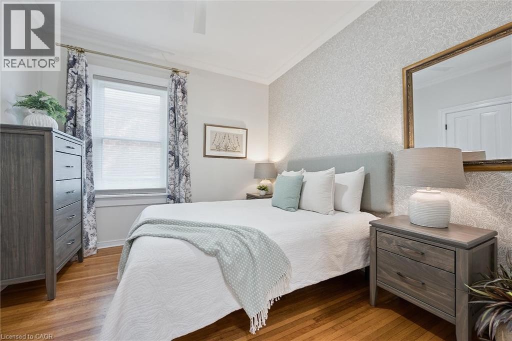 












164 KING Street

,
Guelph,




Ontario
N1E4R1

