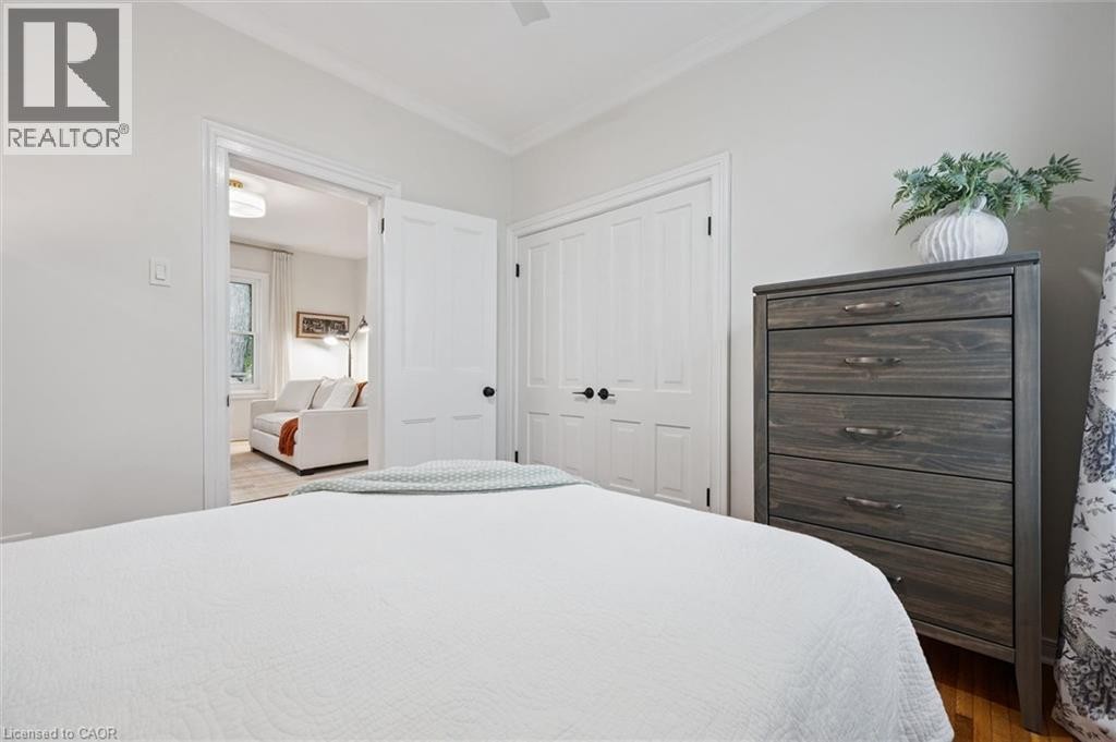 












164 KING Street

,
Guelph,




Ontario
N1E4R1

