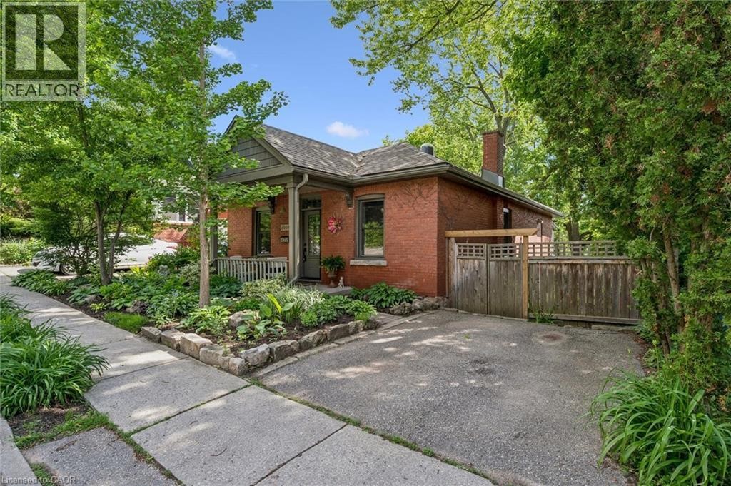 












164 KING Street

,
Guelph,




Ontario
N1E4R1


