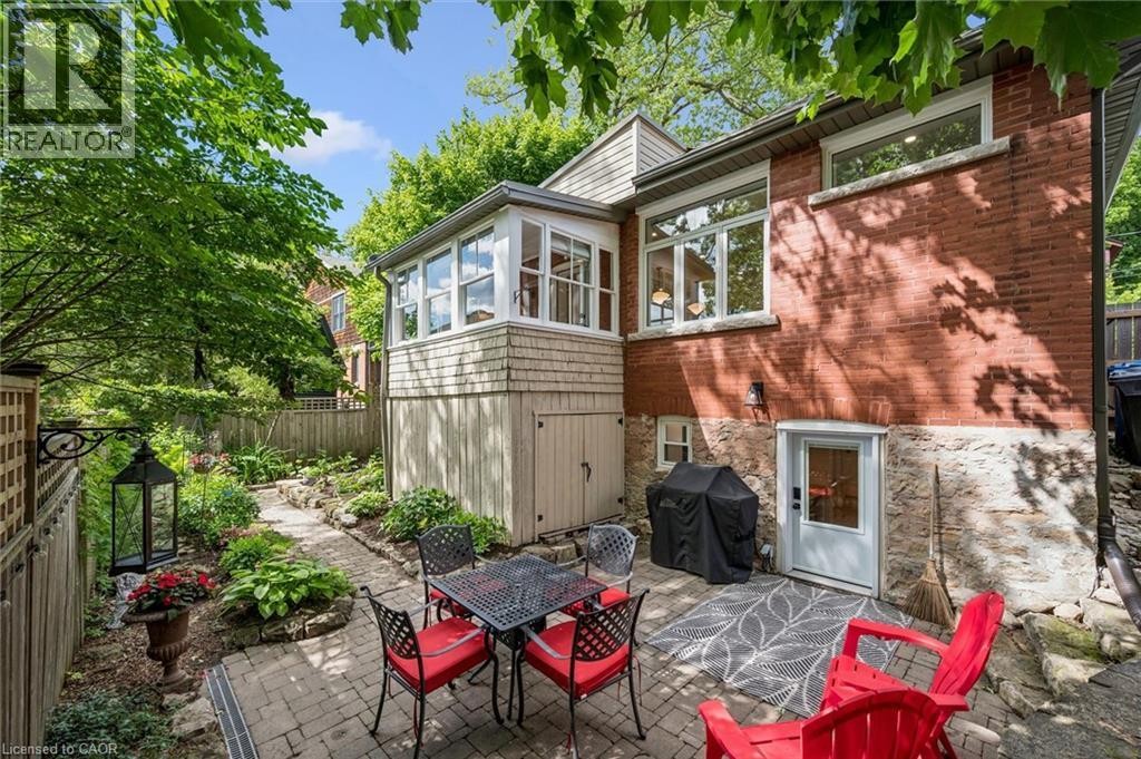 












164 KING Street

,
Guelph,




Ontario
N1E4R1

