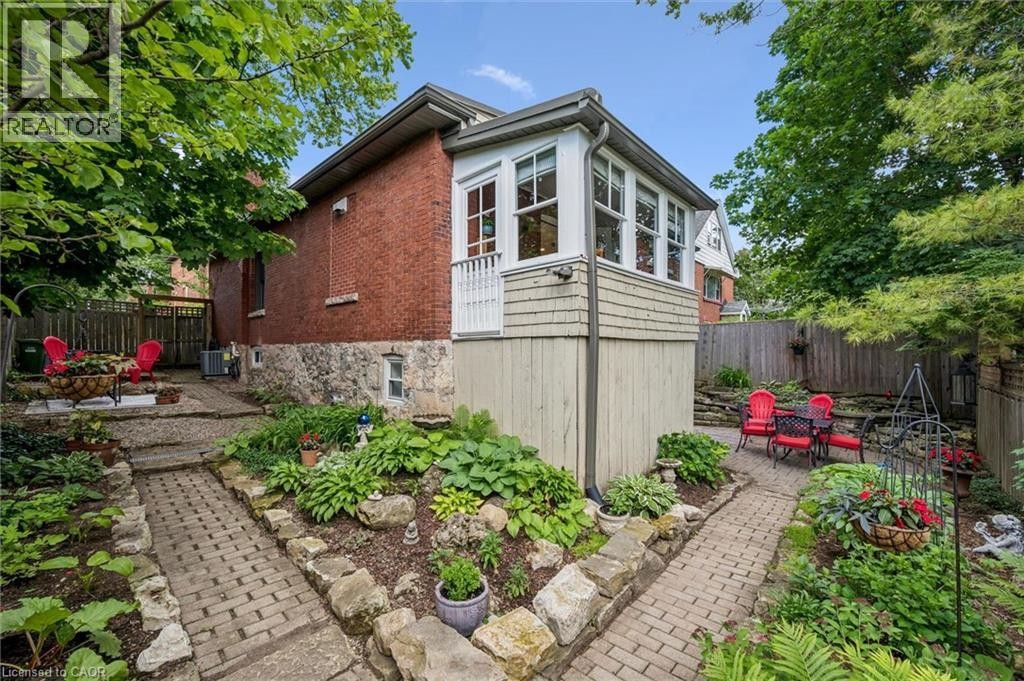 












164 KING Street

,
Guelph,




Ontario
N1E4R1

