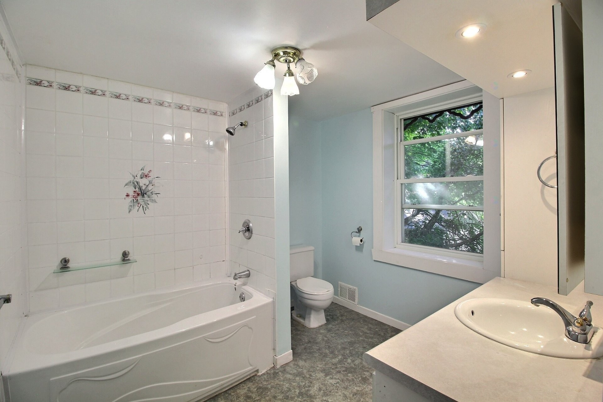 









86


Rue Albert

,
Windsor,




QC
J1S2A6

