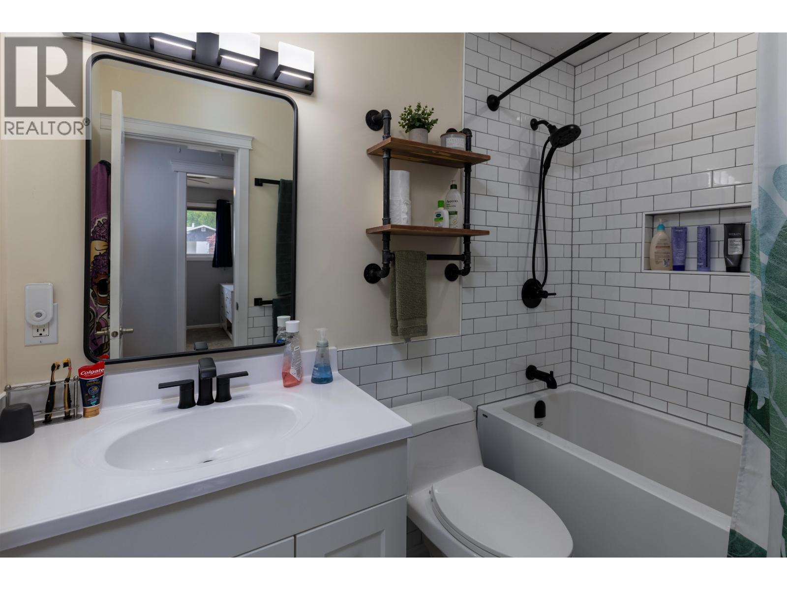 












4121 SKOGLUND STREET

,
Terrace,




British Columbia
V8G2X1

