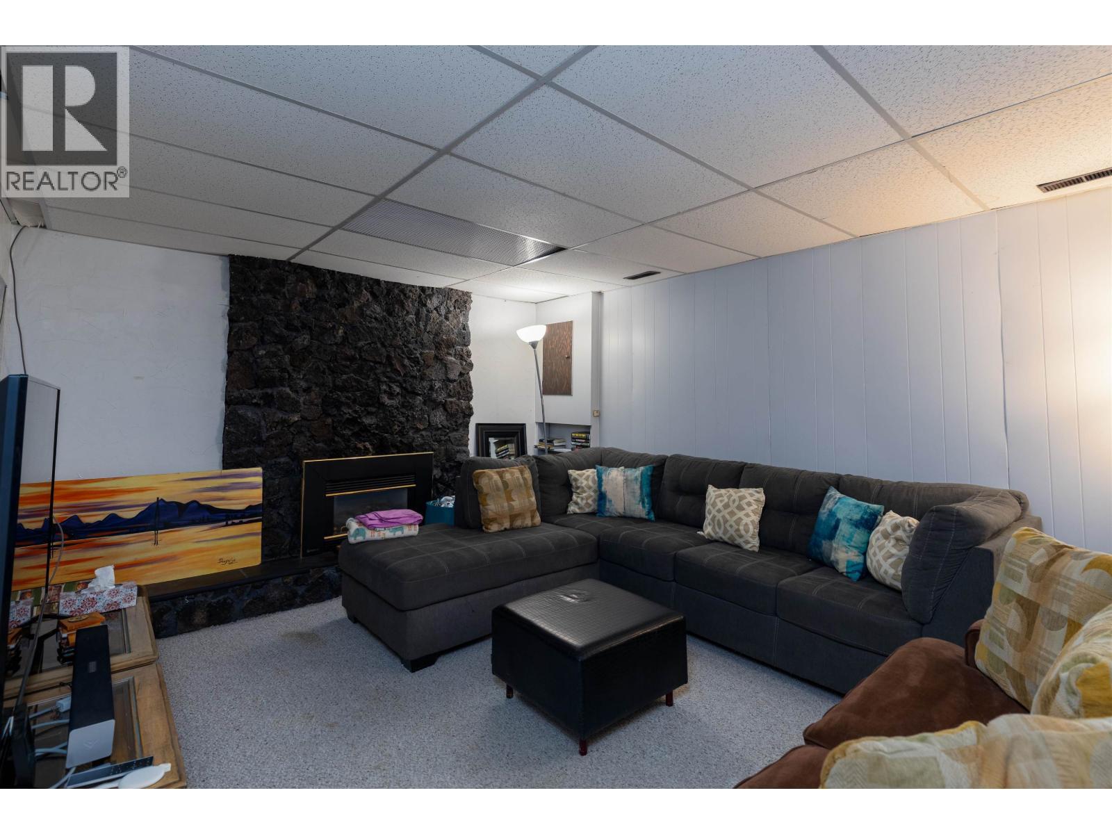 












4121 SKOGLUND STREET

,
Terrace,




British Columbia
V8G2X1

