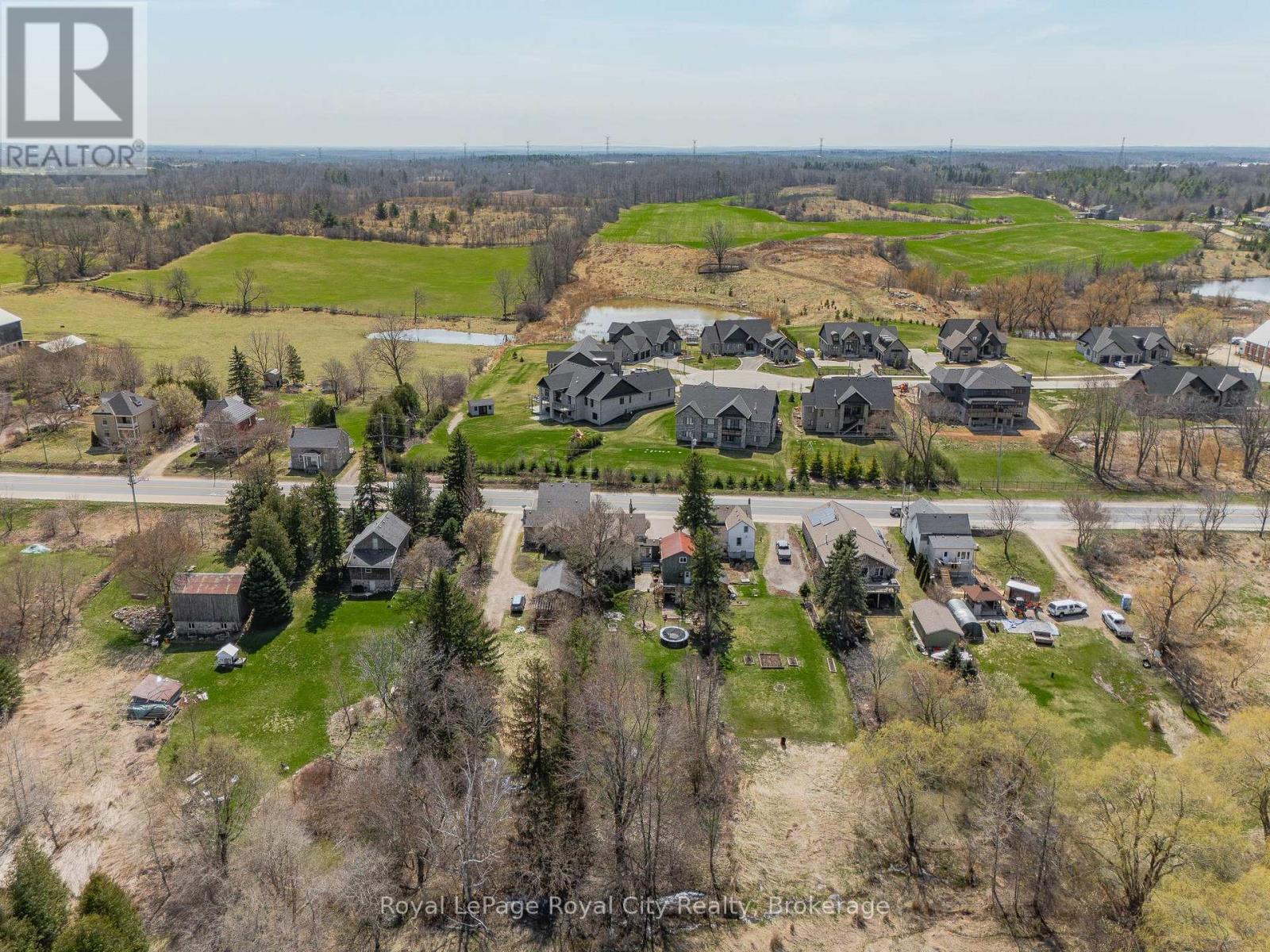 












73 QUEEN STREET

,
Puslinch (Morriston),




Ontario
N0B2C0

