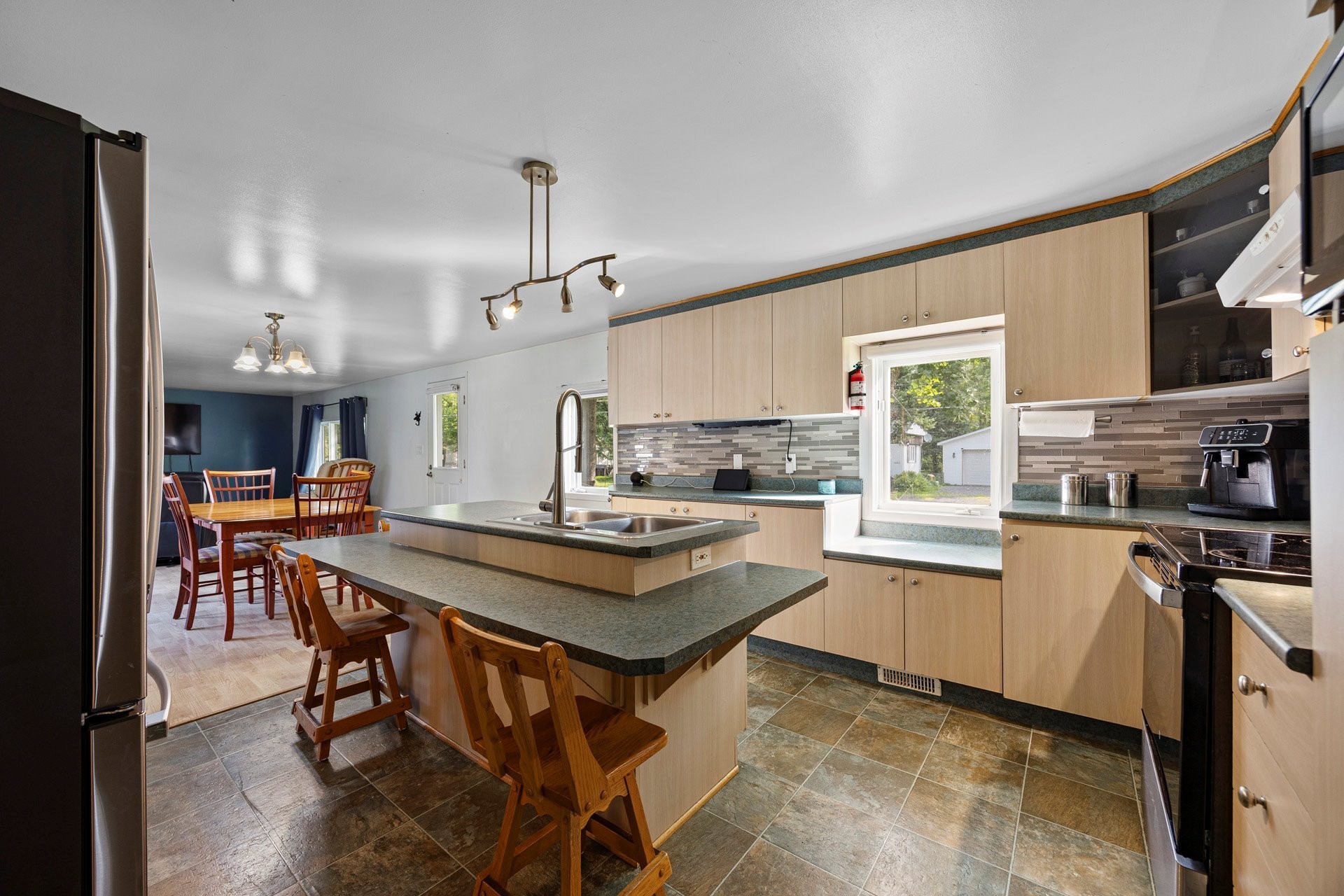 









1500


Rue Rolland

,
Les Cèdres,




QC
J7T1K7

