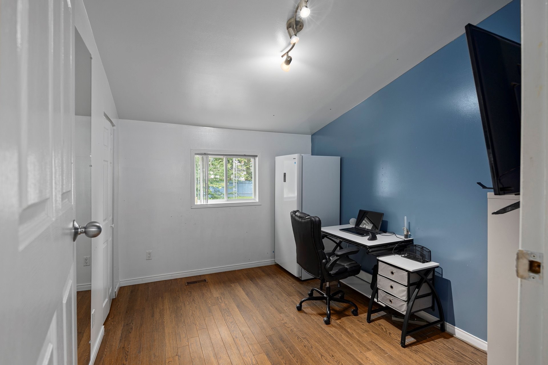 









1500


Rue Rolland

,
Les Cèdres,




QC
J7T1K7

