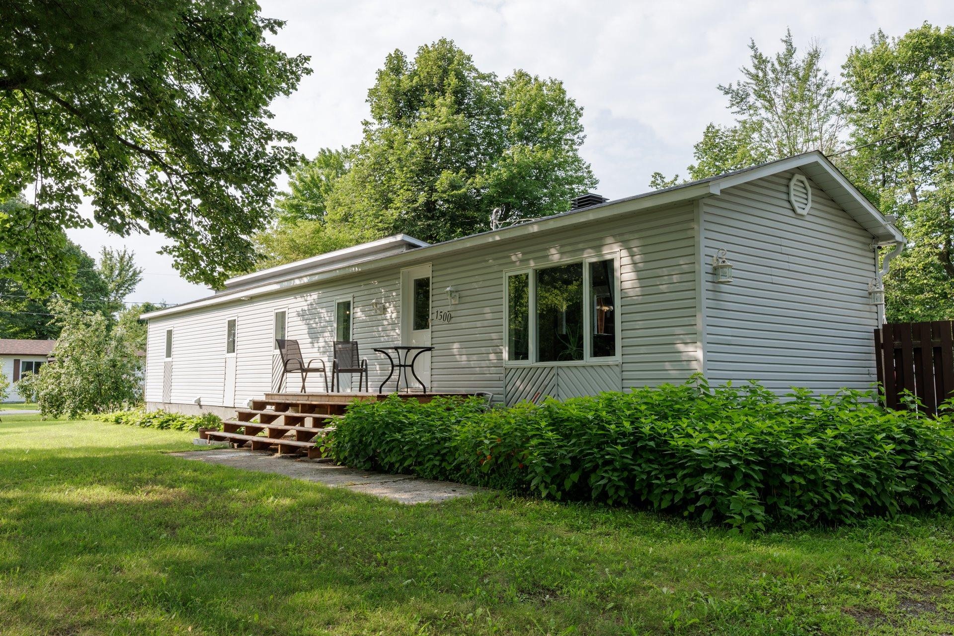 









1500


Rue Rolland

,
Les Cèdres,




QC
J7T1K7

