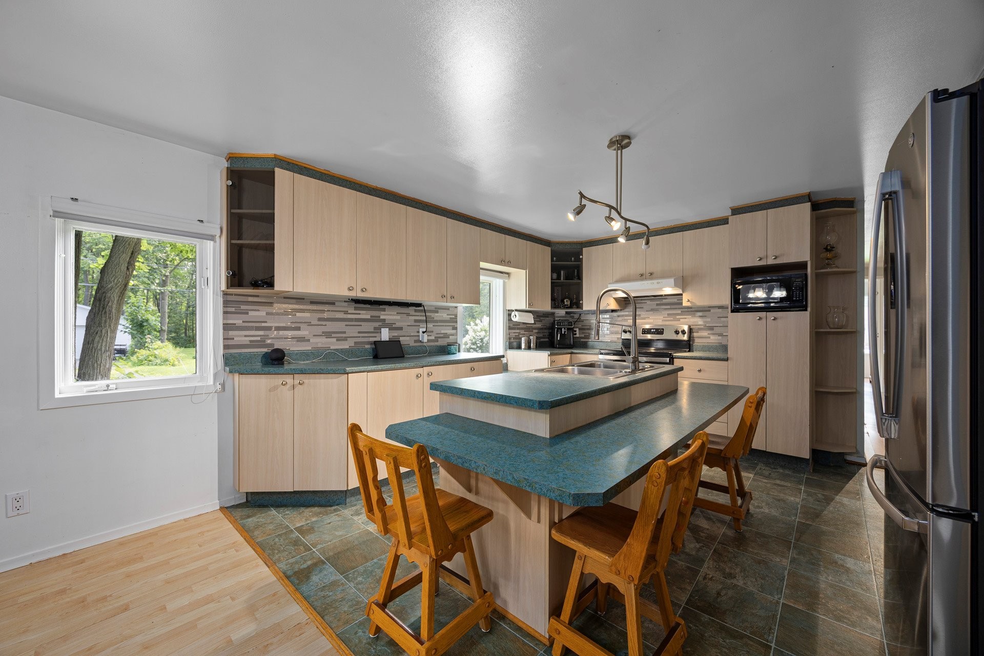 









1500


Rue Rolland

,
Les Cèdres,




QC
J7T1K7

