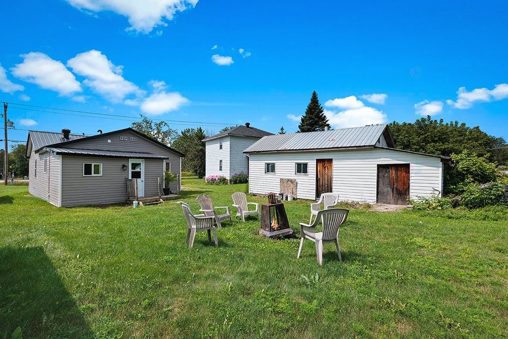 









14


Rue de Clarendon

,
Portage-du-Fort,




QC
J0X2T0

