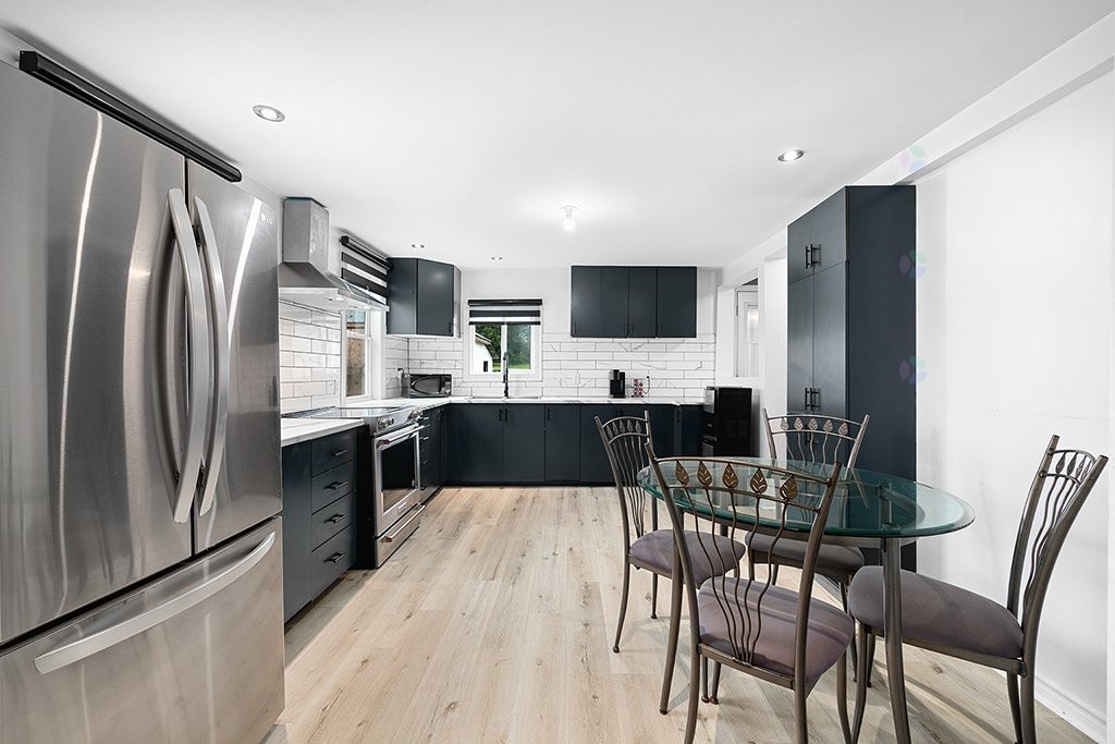









14


Rue de Clarendon

,
Portage-du-Fort,




QC
J0X2T0

