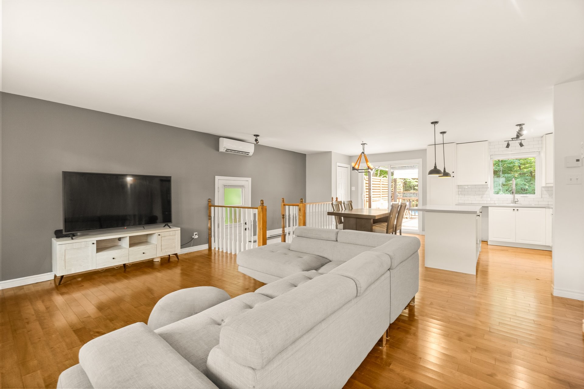 









3355


Boul. Thibeau

,
Trois-Rivières,




QC
G8W2H4

