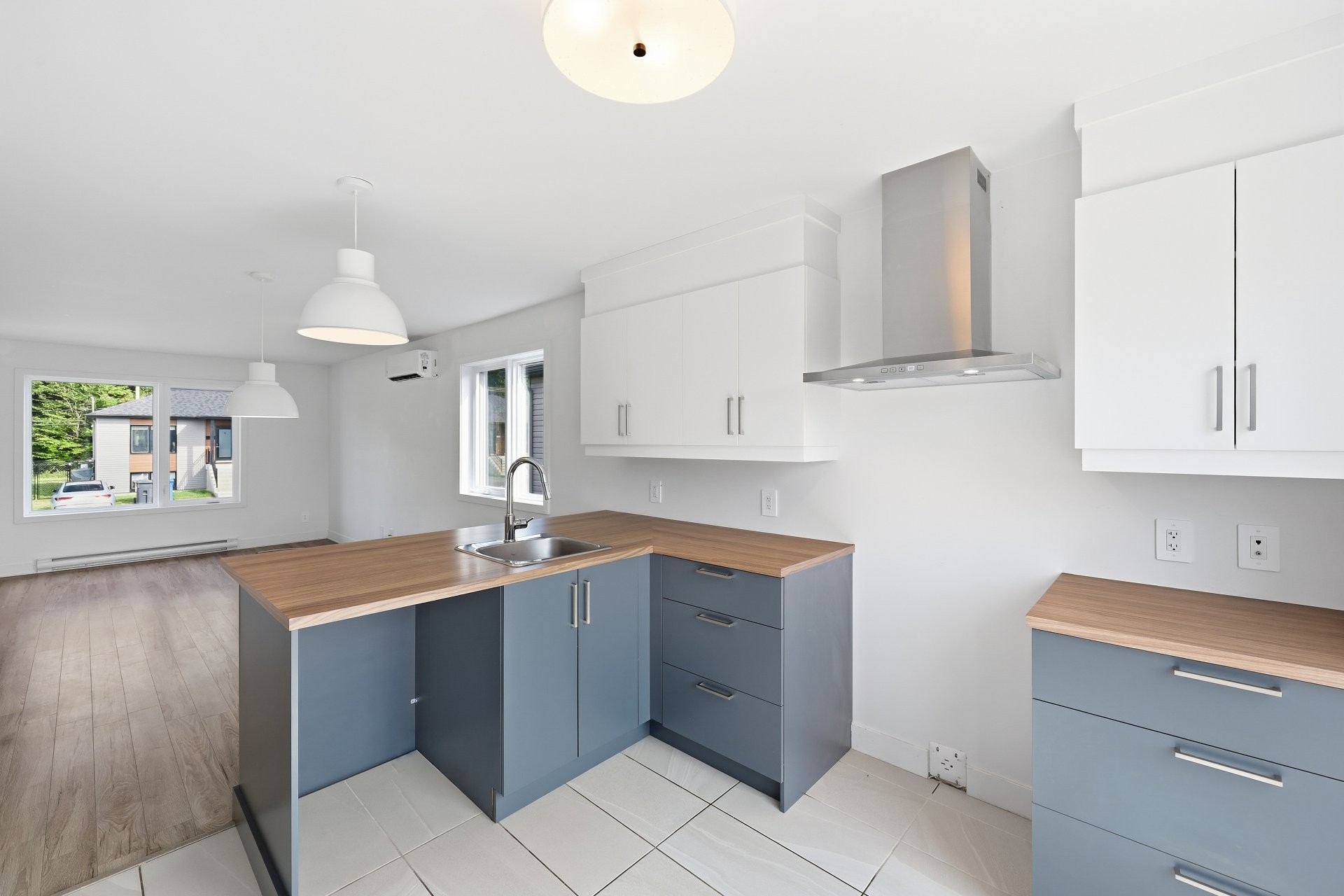 









835


Rue Richelieu

,
Saint-Roch-de-Richelieu,




QC
J0L2M0


