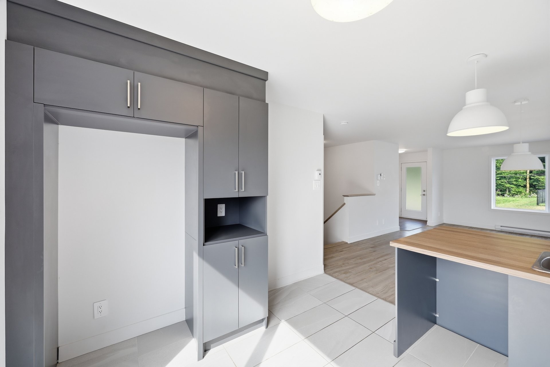 









835


Rue Richelieu

,
Saint-Roch-de-Richelieu,




QC
J0L2M0

