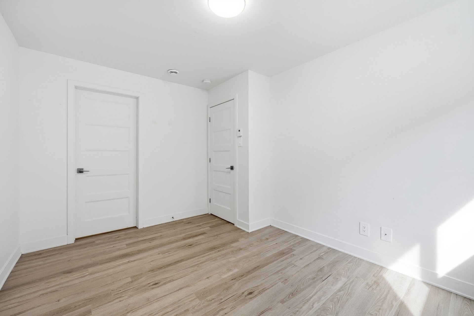 









835


Rue Richelieu

,
Saint-Roch-de-Richelieu,




QC
J0L2M0

