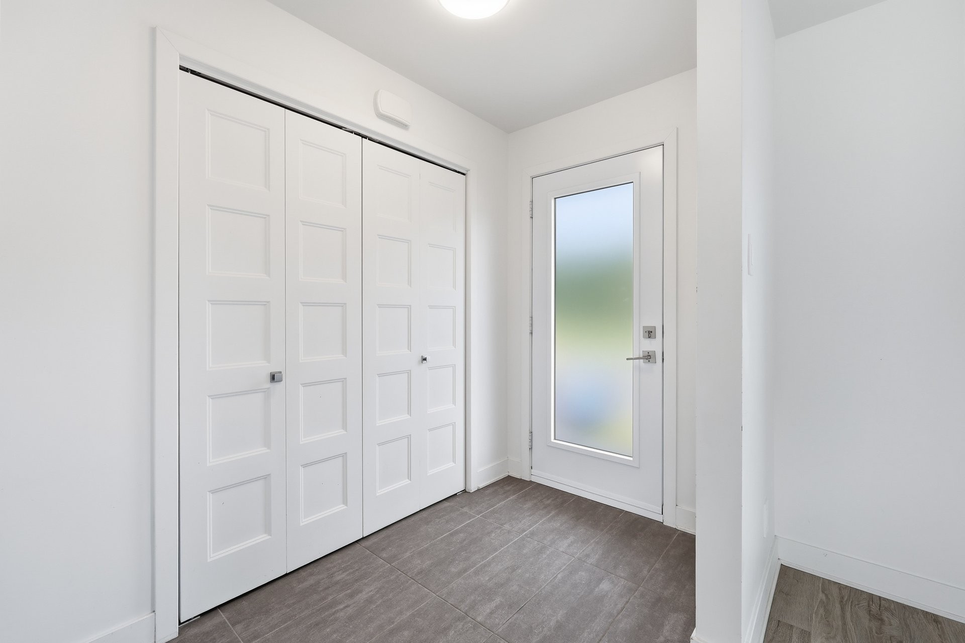 









835


Rue Richelieu

,
Saint-Roch-de-Richelieu,




QC
J0L2M0

