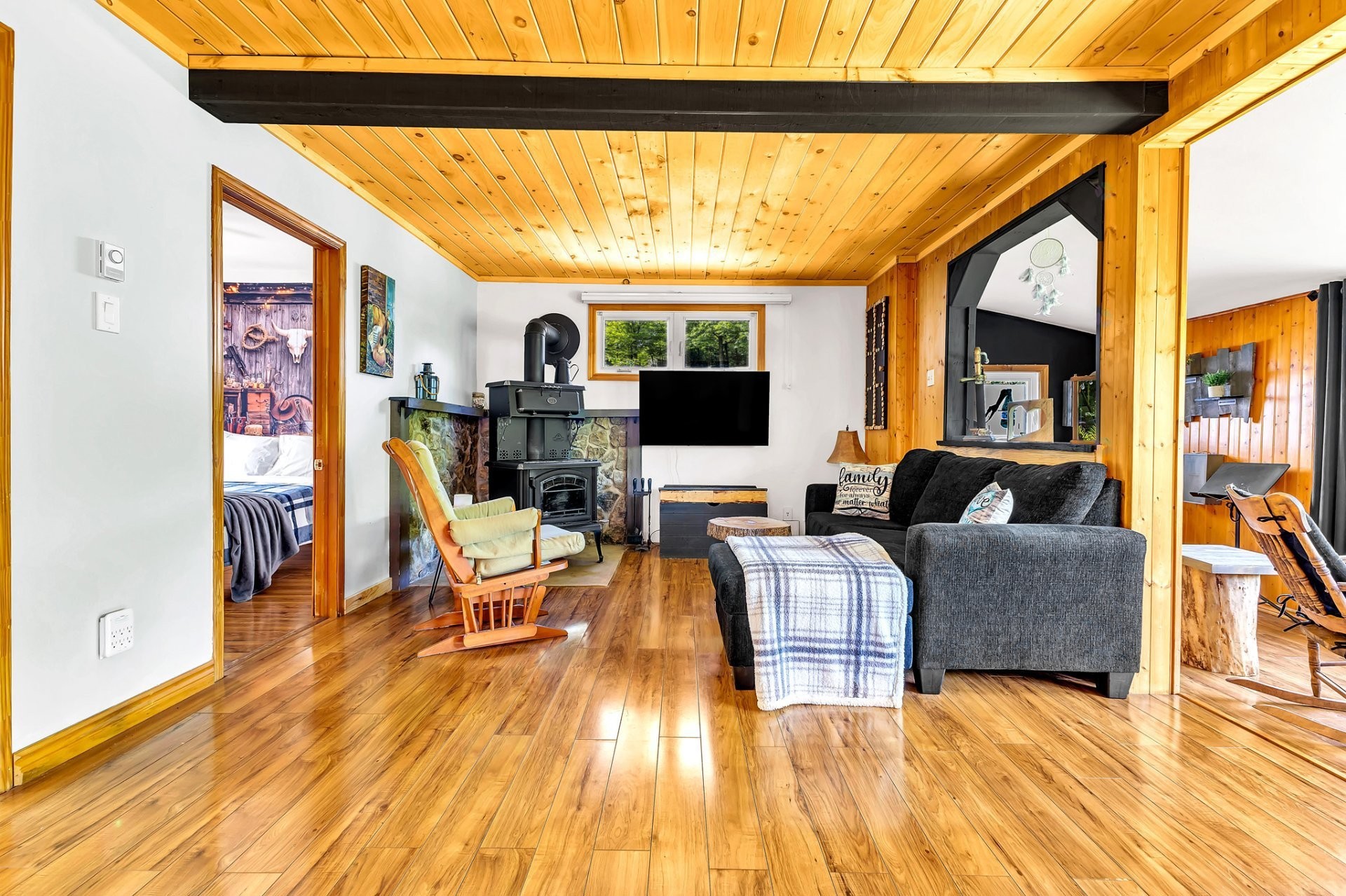









23


Ch. de la Blanche

,
Val-des-Monts,




QC
J8N5A1


