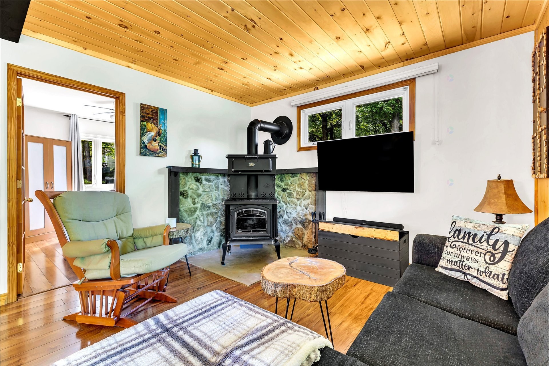 









23


Ch. de la Blanche

,
Val-des-Monts,




QC
J8N5A1

