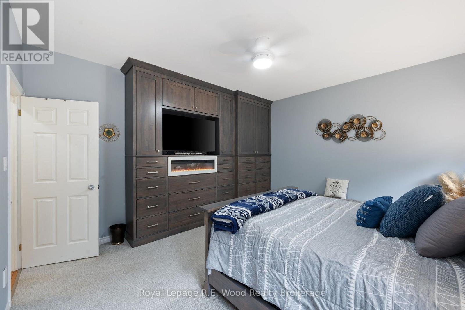 












2 WHISPERING PINE LANE

,
Tillsonburg,




Ontario
N4G5V4

