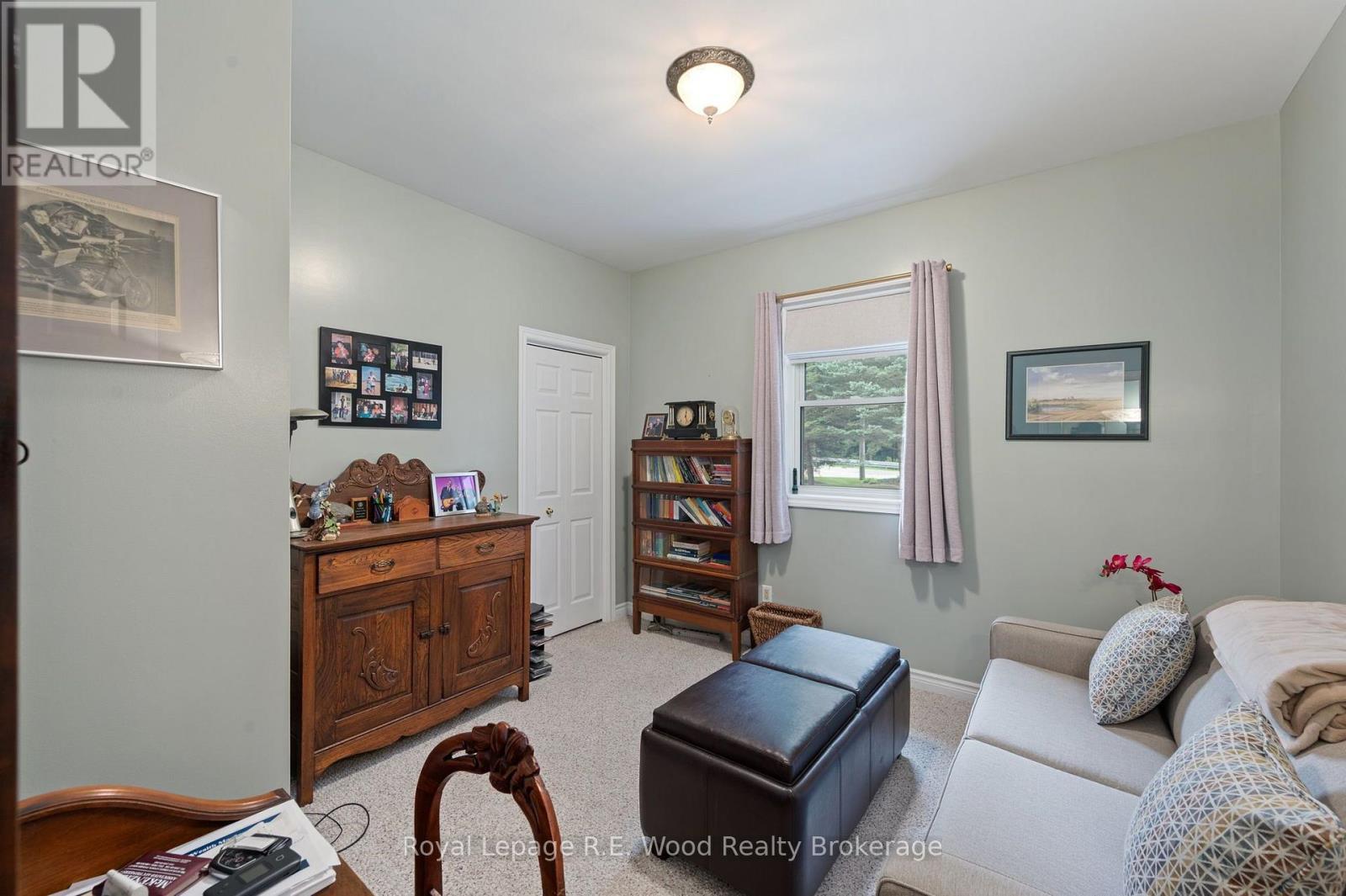 












2 WHISPERING PINE LANE

,
Tillsonburg,




Ontario
N4G5V4

