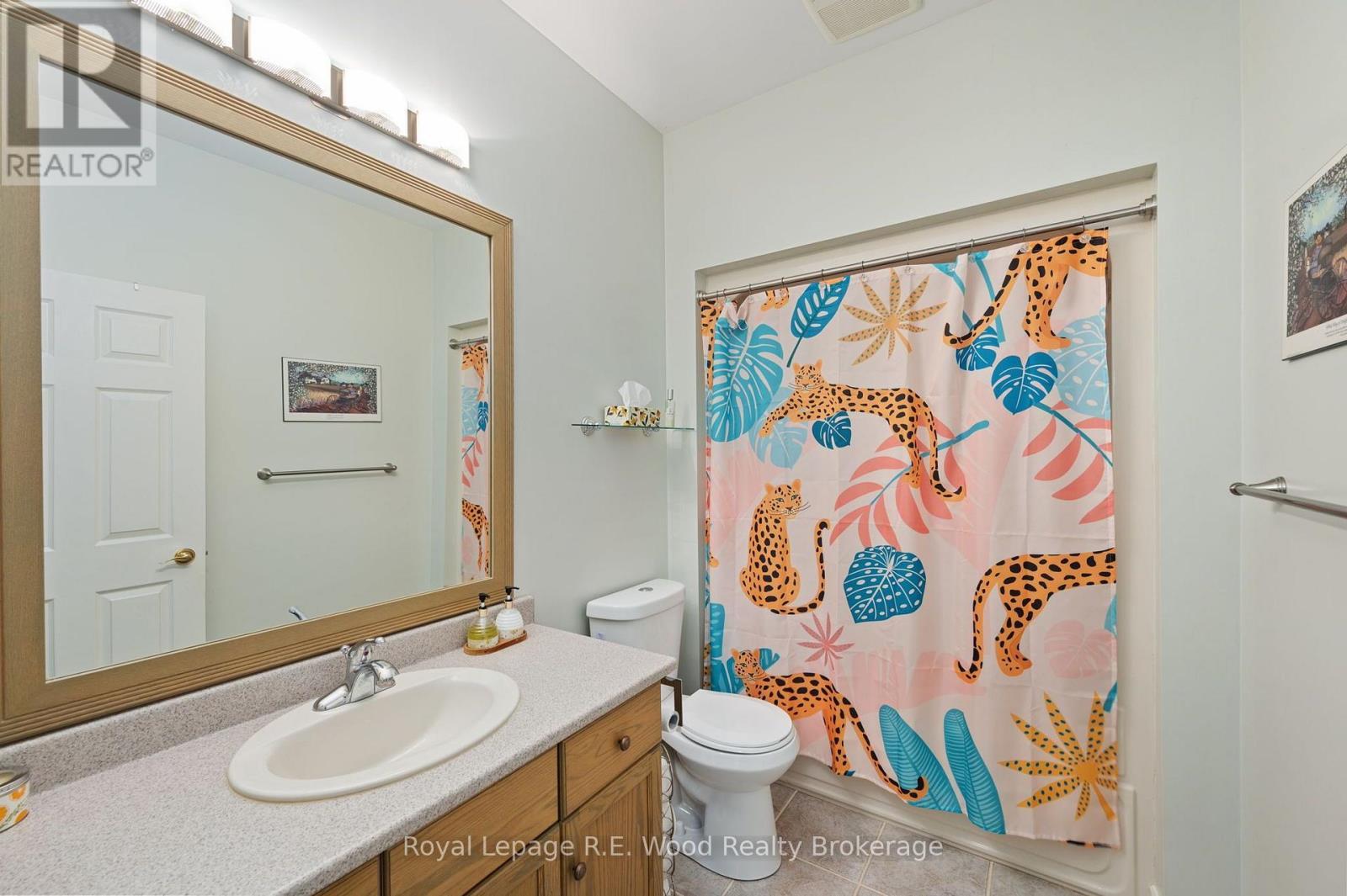 












2 WHISPERING PINE LANE

,
Tillsonburg,




Ontario
N4G5V4

