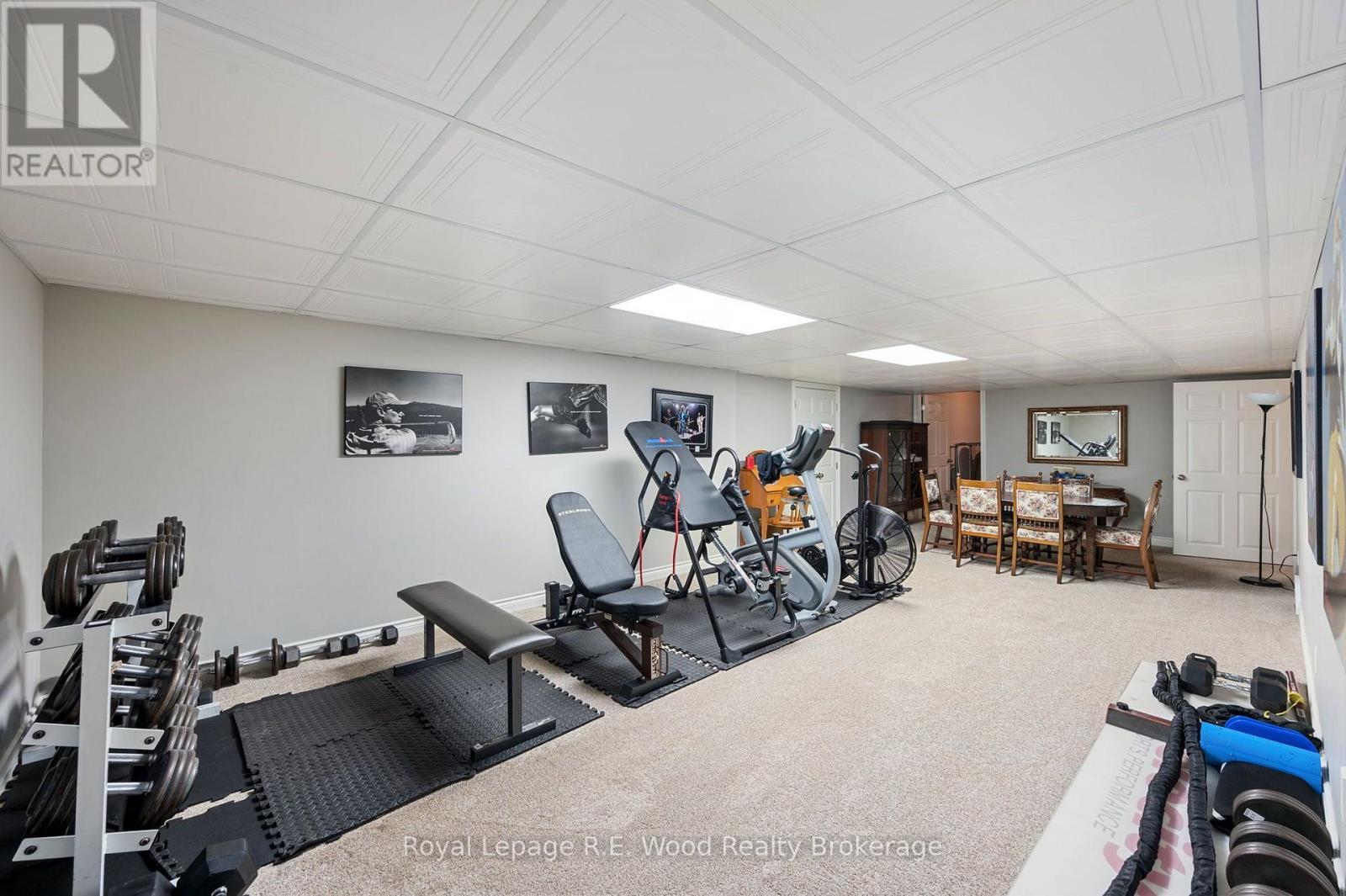 












2 WHISPERING PINE LANE

,
Tillsonburg,




Ontario
N4G5V4

