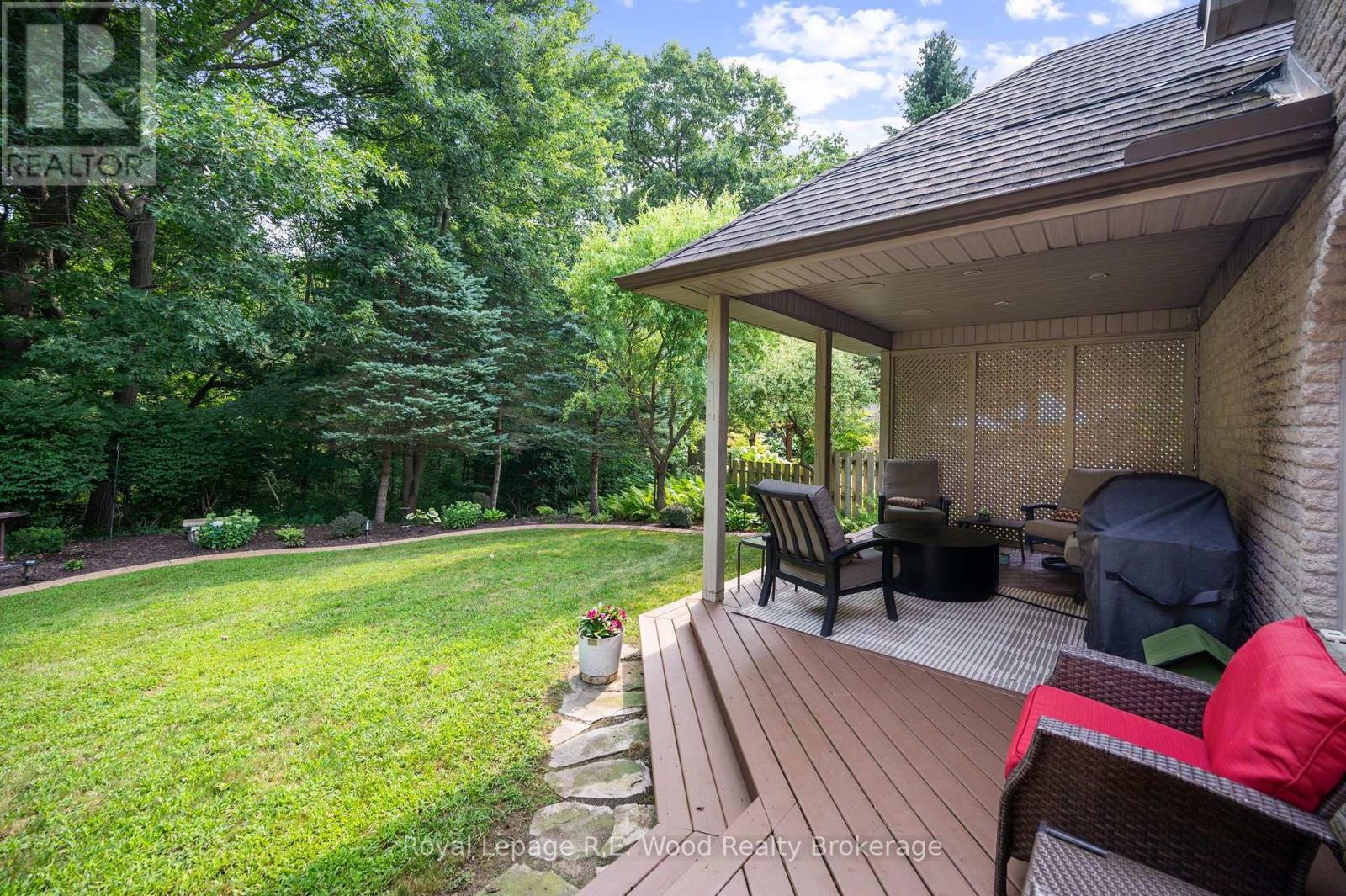 












2 WHISPERING PINE LANE

,
Tillsonburg,




Ontario
N4G5V4


