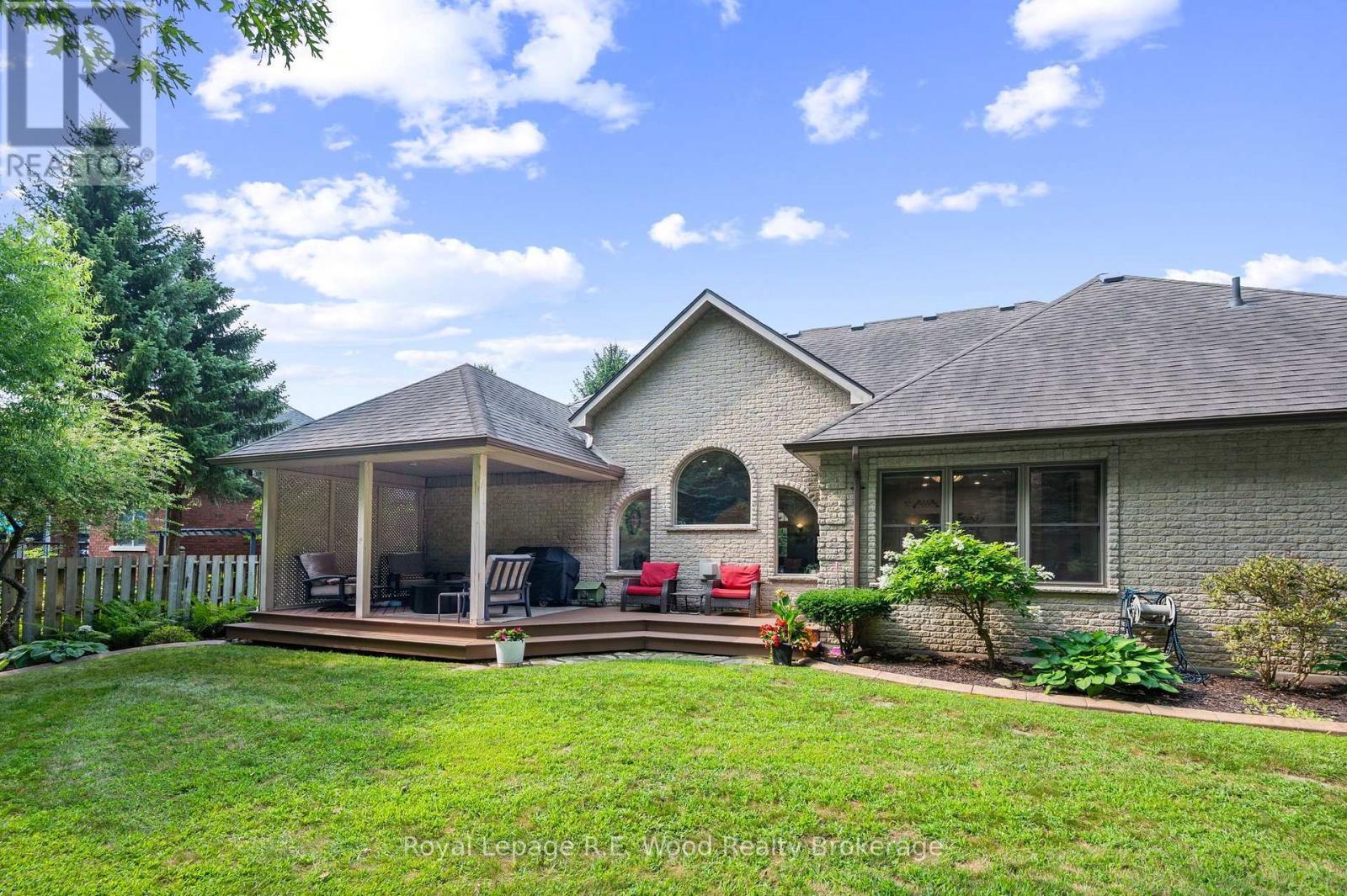 












2 WHISPERING PINE LANE

,
Tillsonburg,




Ontario
N4G5V4

