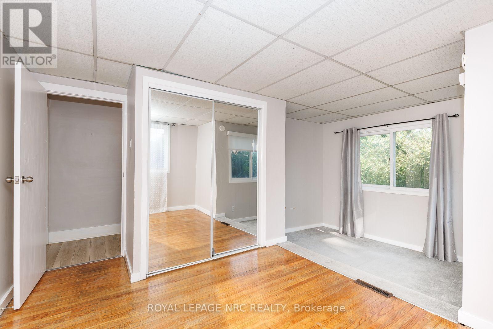 












242 HENRIETTA STREET

,
Fort Erie (Central),




Ontario
L2A2K7

