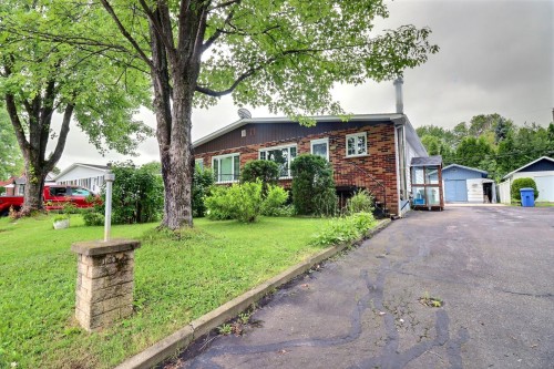 
															
													2506
													
													Rue Drouin
													
												
												Saguenay (Jonquière),
												QC 