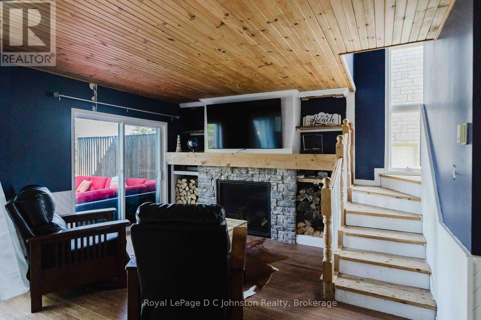 












254 BLANCHFIELD ROAD

,
Saugeen Shores,




Ontario
N0H2L0

