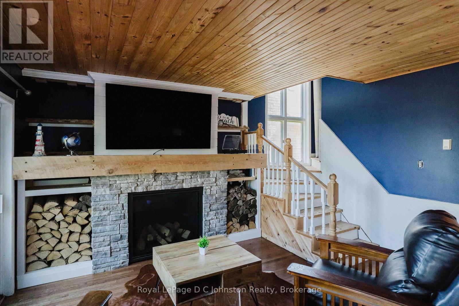 












254 BLANCHFIELD ROAD

,
Saugeen Shores,




Ontario
N0H2L0

