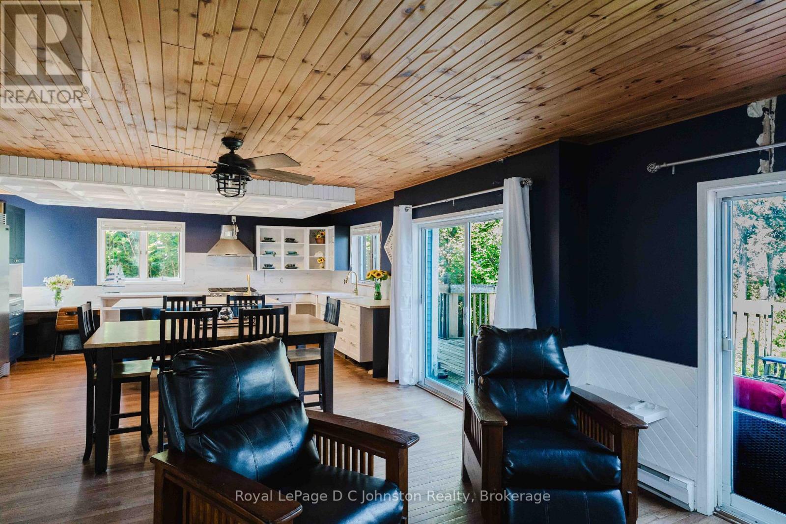 












254 BLANCHFIELD ROAD

,
Saugeen Shores,




Ontario
N0H2L0

