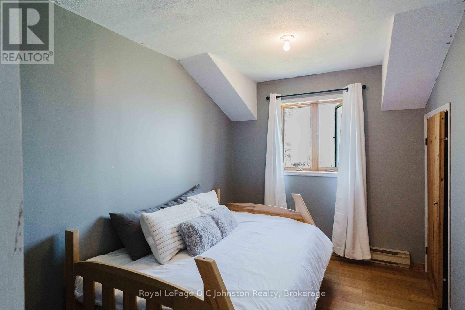 












254 BLANCHFIELD ROAD

,
Saugeen Shores,




Ontario
N0H2L0

