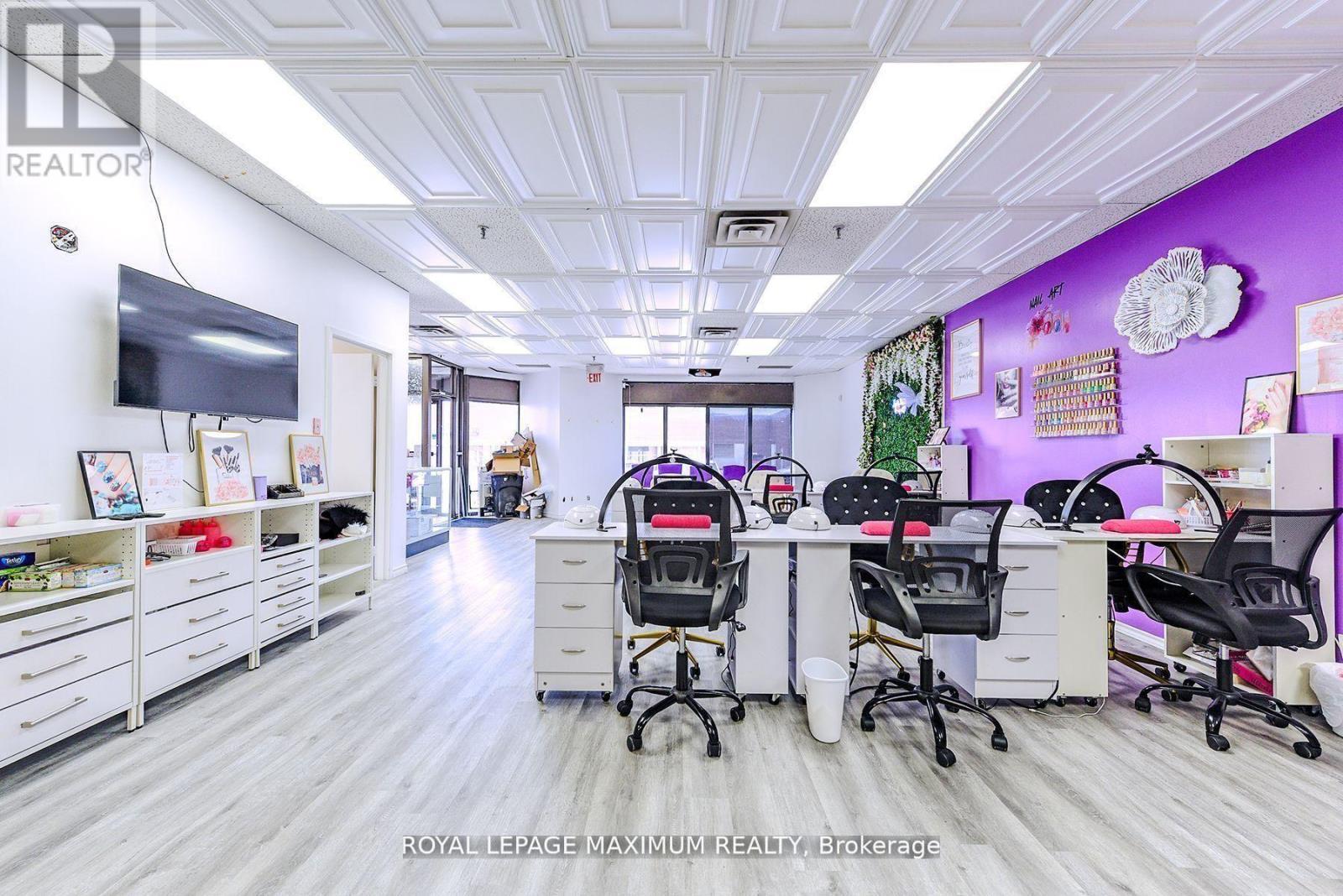 












C10 - 4220 STEELES AVENUE W

,
Vaughan,




Ontario
L4L3S8

