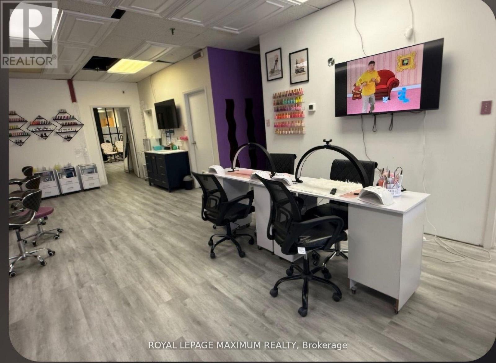 












C10 - 4220 STEELES AVENUE W

,
Vaughan,




Ontario
L4L3S8

