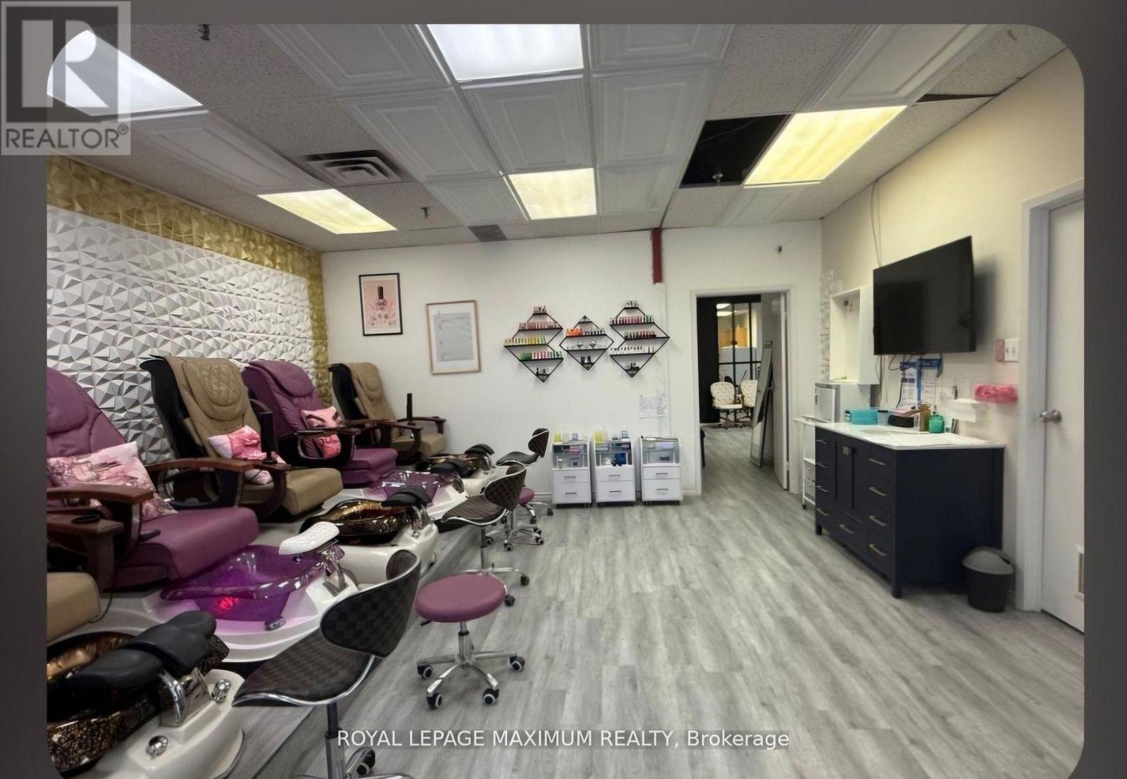 












C10 - 4220 STEELES AVENUE W

,
Vaughan,




Ontario
L4L3S8

