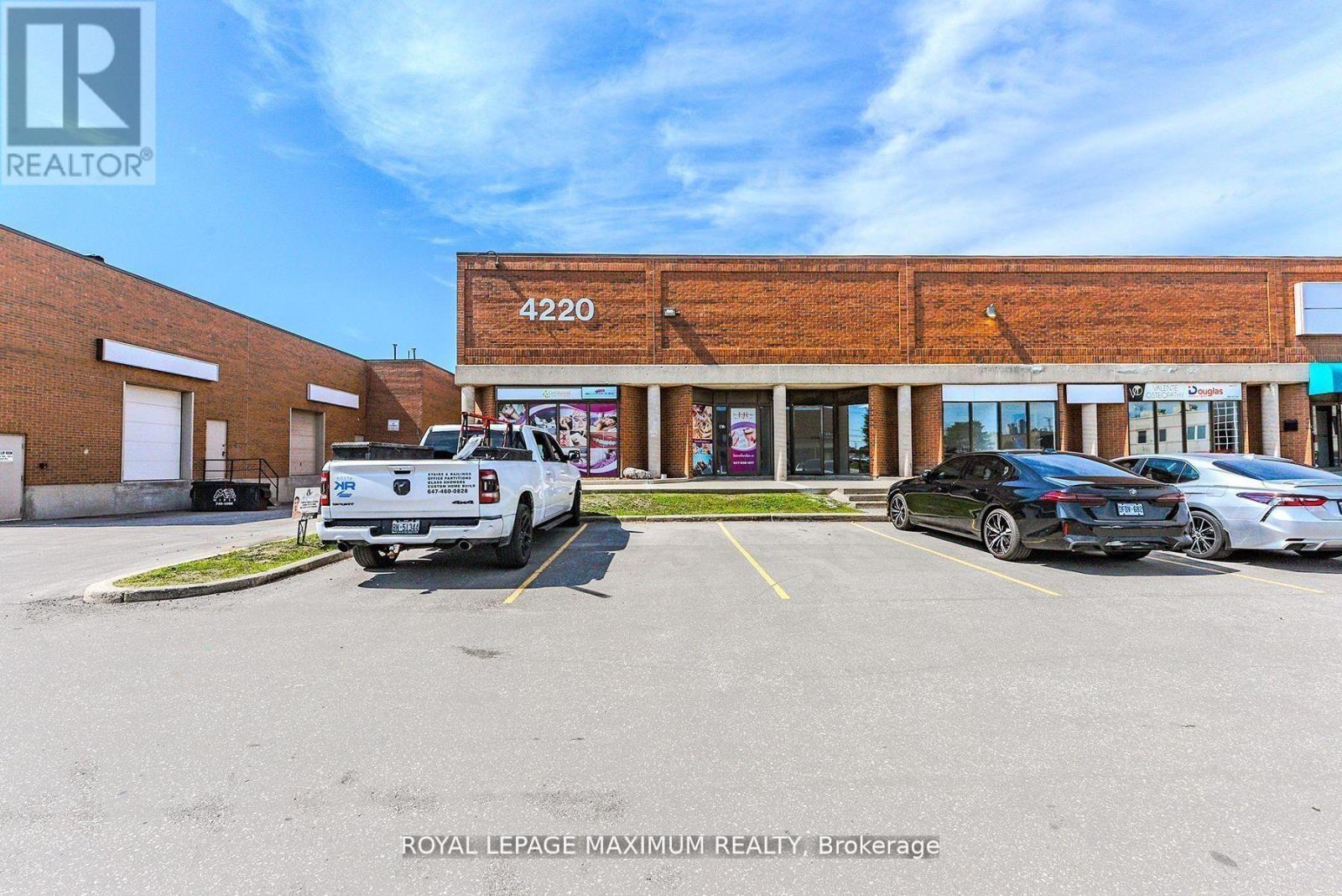 












C10 - 4220 STEELES AVENUE W

,
Vaughan,




Ontario
L4L3S8

