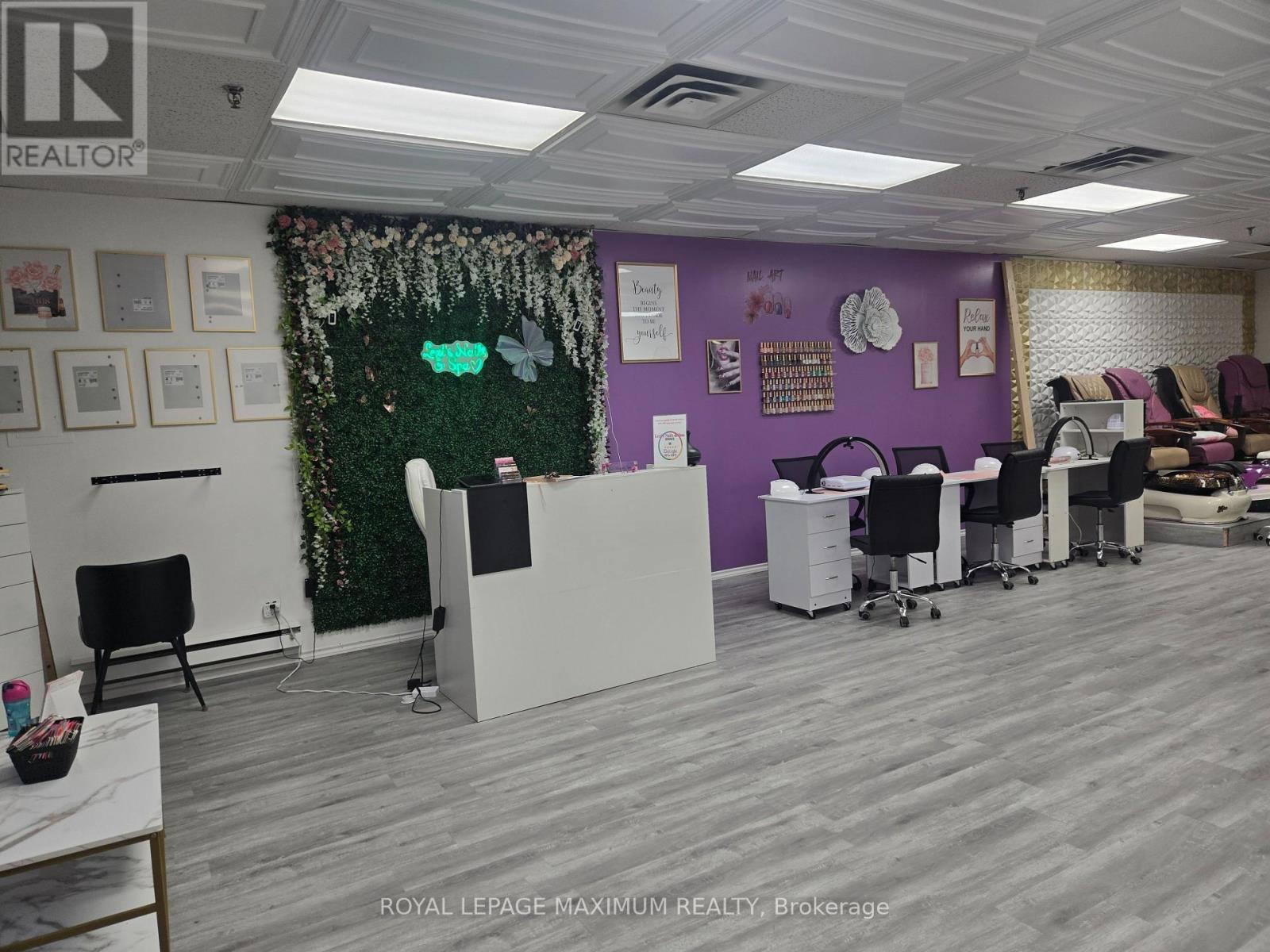 












C10 - 4220 STEELES AVENUE W

,
Vaughan,




Ontario
L4L3S8

