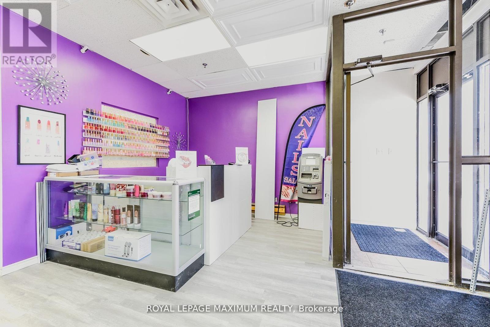 












C10 - 4220 STEELES AVENUE W

,
Vaughan,




Ontario
L4L3S8

