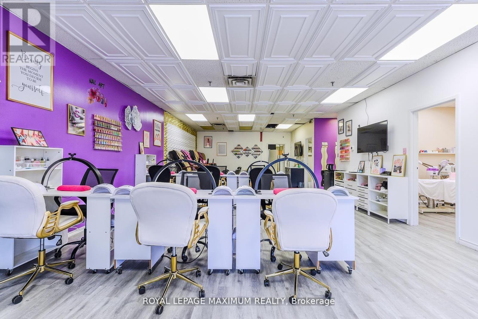 












C10 - 4220 STEELES AVENUE W

,
Vaughan,




Ontario
L4L3S8

