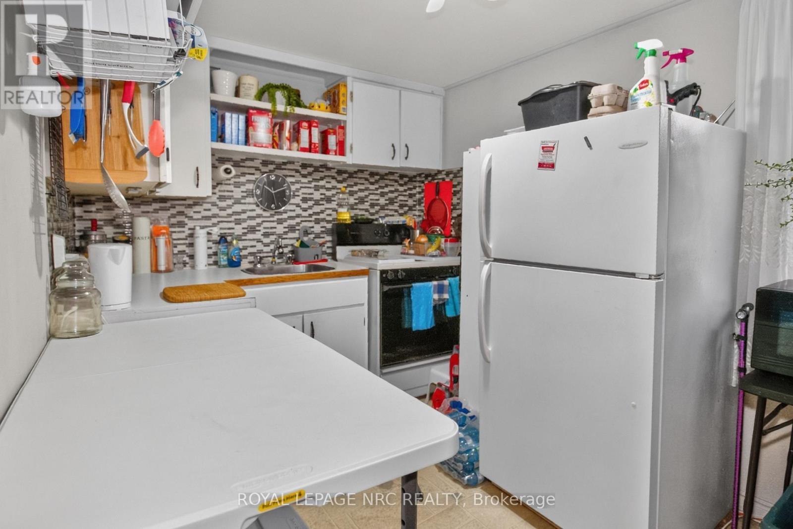 












3993 WELLINGTON COURT

,
Fort Erie (Crystal Beach),




Ontario
L0S1B0


