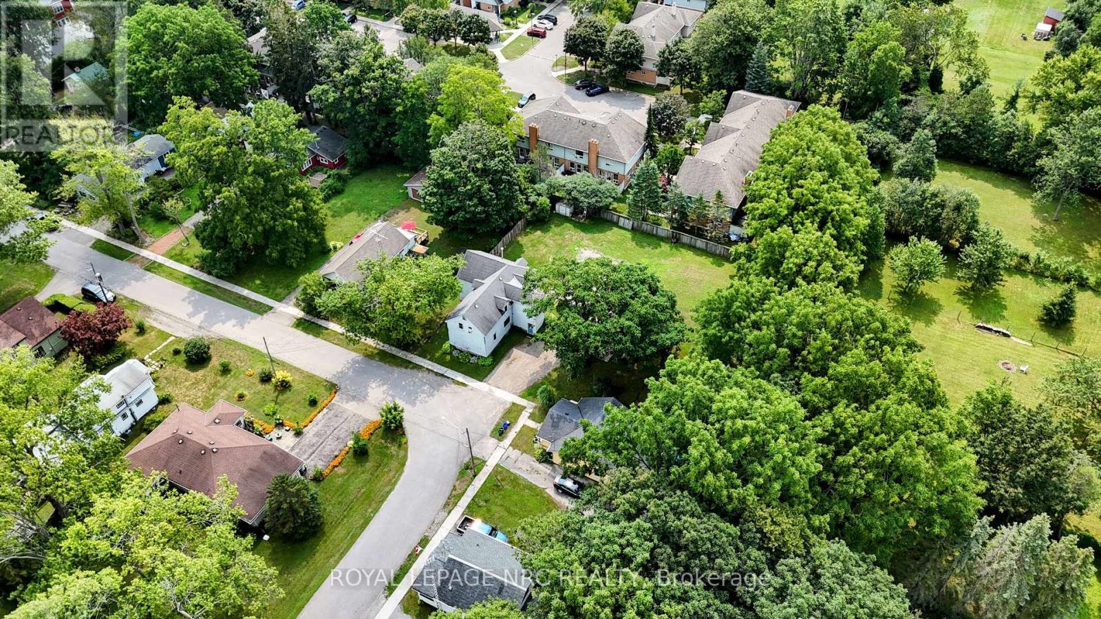 












3993 WELLINGTON COURT

,
Fort Erie (Crystal Beach),




Ontario
L0S1B0

