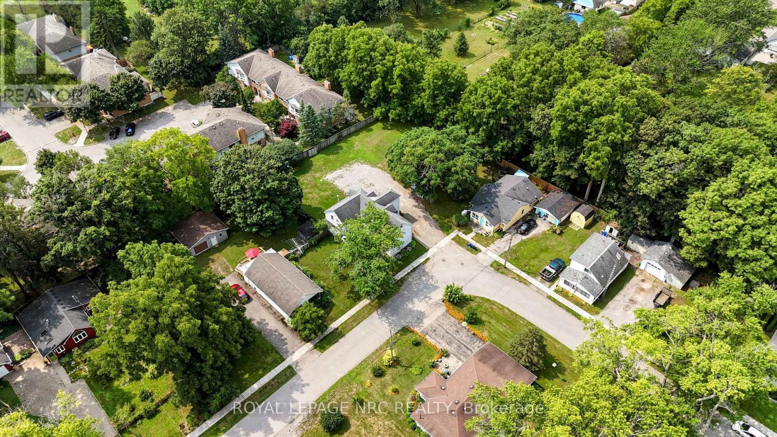 












3993 WELLINGTON COURT

,
Fort Erie (Crystal Beach),




Ontario
L0S1B0

