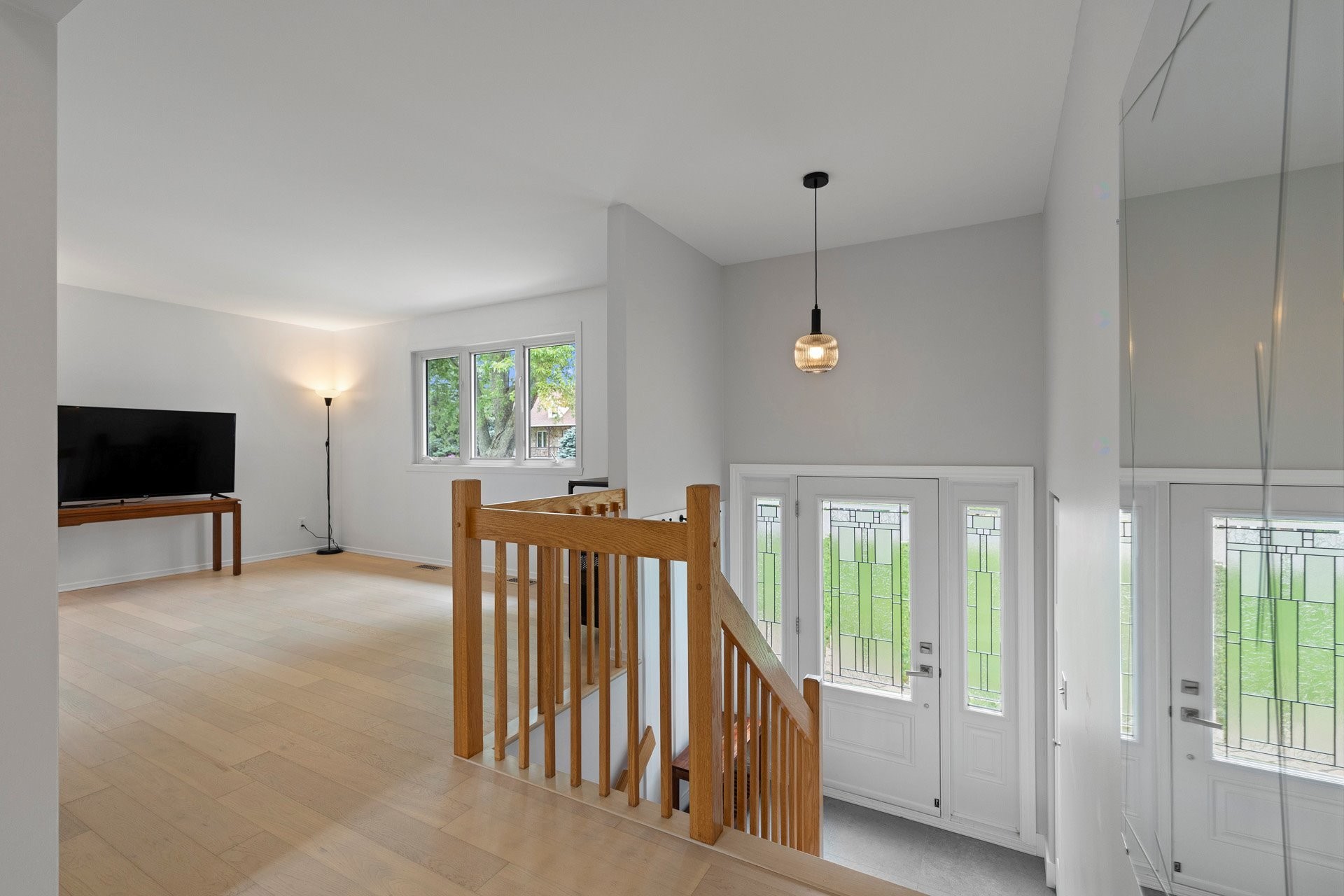 









325


Rue Laporte

,
Vaudreuil-Dorion,




QC
J7V6Z1

