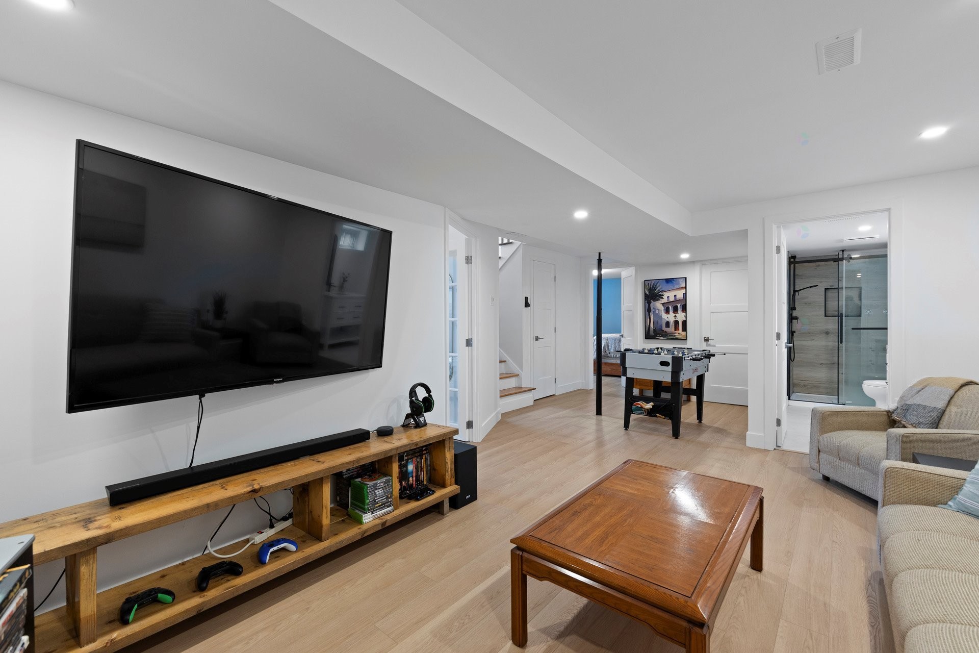 









325


Rue Laporte

,
Vaudreuil-Dorion,




QC
J7V6Z1

