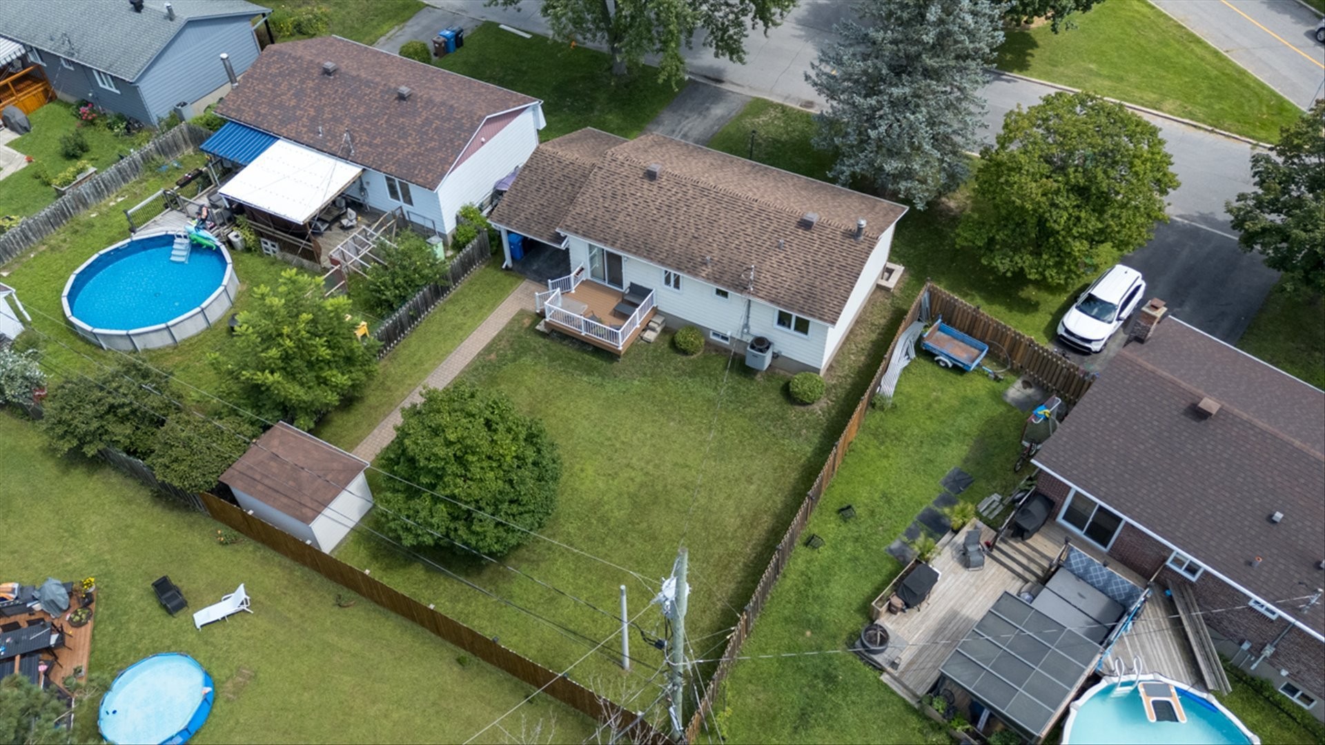 









325


Rue Laporte

,
Vaudreuil-Dorion,




QC
J7V6Z1

