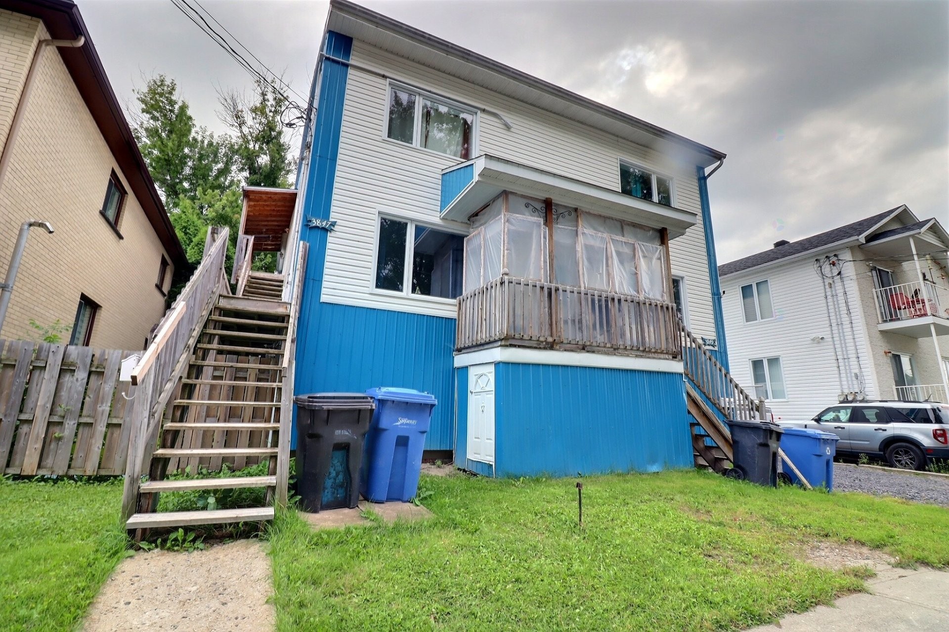 









3847

 - 3851


Rue St-Clément

,
Saguenay (Jonquière),




QC
G7X2S1

