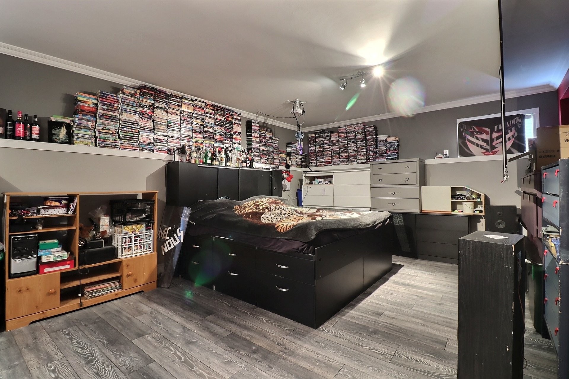 









3847

 - 3851


Rue St-Clément

,
Saguenay (Jonquière),




QC
G7X2S1

