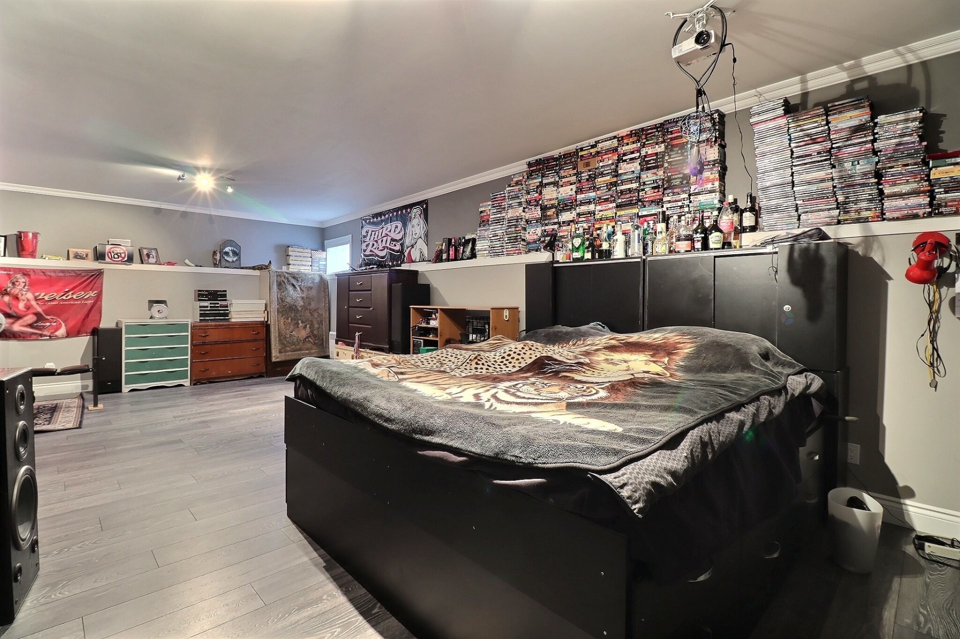 









3847

 - 3851


Rue St-Clément

,
Saguenay (Jonquière),




QC
G7X2S1

